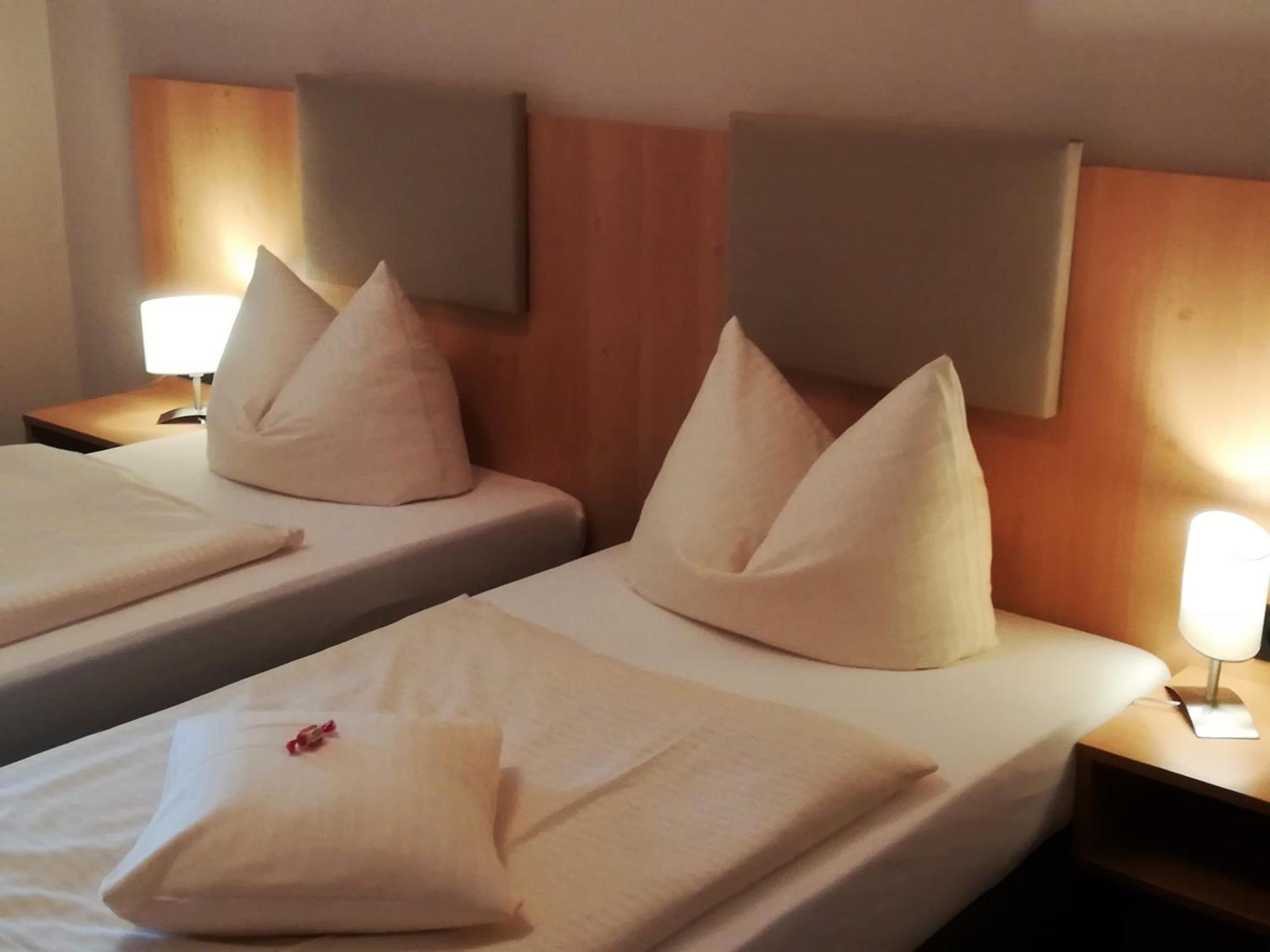 Hotel Landgasthof Euringer Oberstimm المظهر الخارجي الصورة